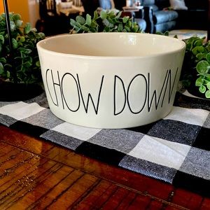 Rea Dunn large dog bowl